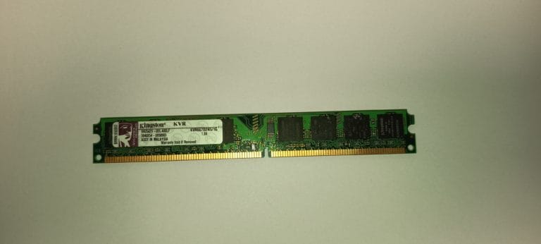 Kingston KVR667D2N5 mémoire RAM DDR2 667MHz PC2-5300 1GB