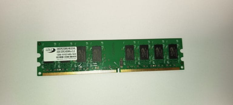 LDLC 240DR2G888 mémoire RAM DDR2 800MHz PC2-6400 2 Go