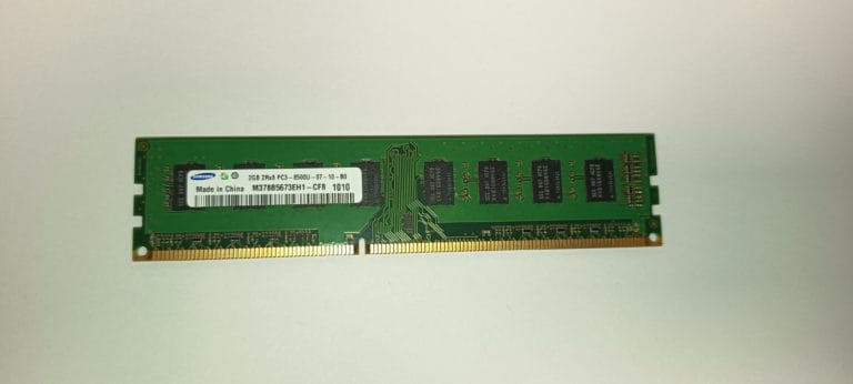 Samsung M378B5673EH1 mémoire RAM DDR3 1060MHz PC3-8500U 2 Go
