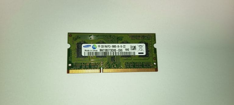 Samsung M471B5773CHS mémoire RAM DDR3 1333MHz PC3-10600S 2 GB