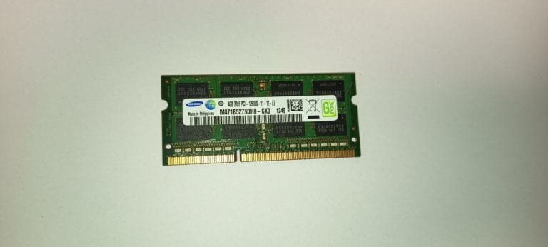 Samsung M471B5273DH0 mémoire RAM DDR3 1600MHz PC3-12800S 4GB