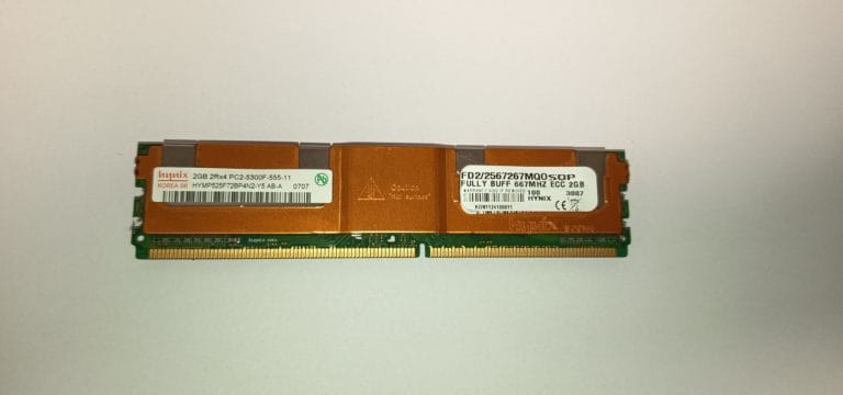 Hynix HYMP525F72BP4N2 mémoire RAM DDR2 667MHz PC2-5300F 2GB