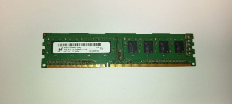 Micron MT8JTF25664AZ mémoire RAM DDR3 1600MHz PC3-12800U 2GB