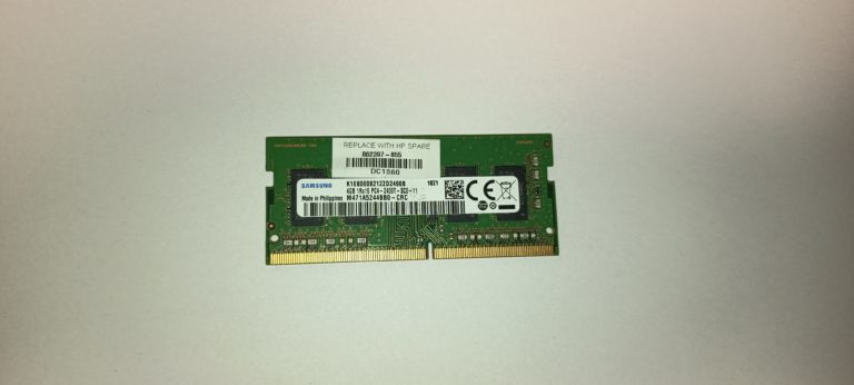 Samsung M471A5244BB0 mémoire RAM DDR4 2400MHz PC4-2400T 4GB